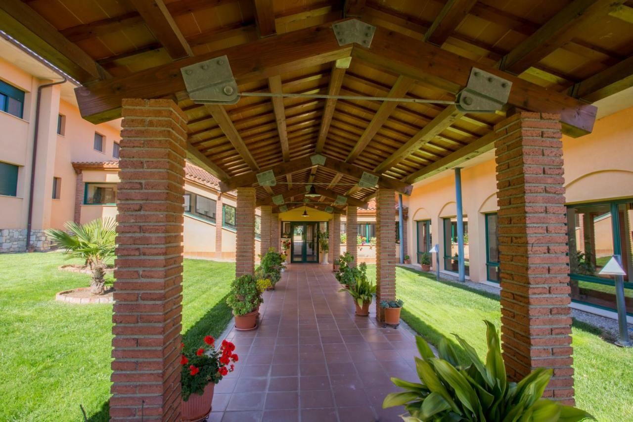 Casa Santa Elena Hotel Solius Exterior photo